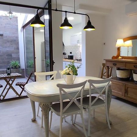 Casabala - Near The Beach And Barcelona Center Бадалона Екстериор снимка