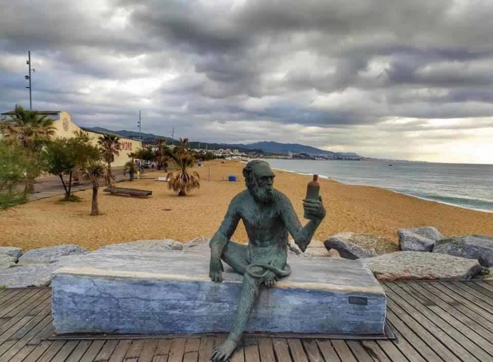 Casabala - Near The Beach And Barcelona Center Бадалона Екстериор снимка
