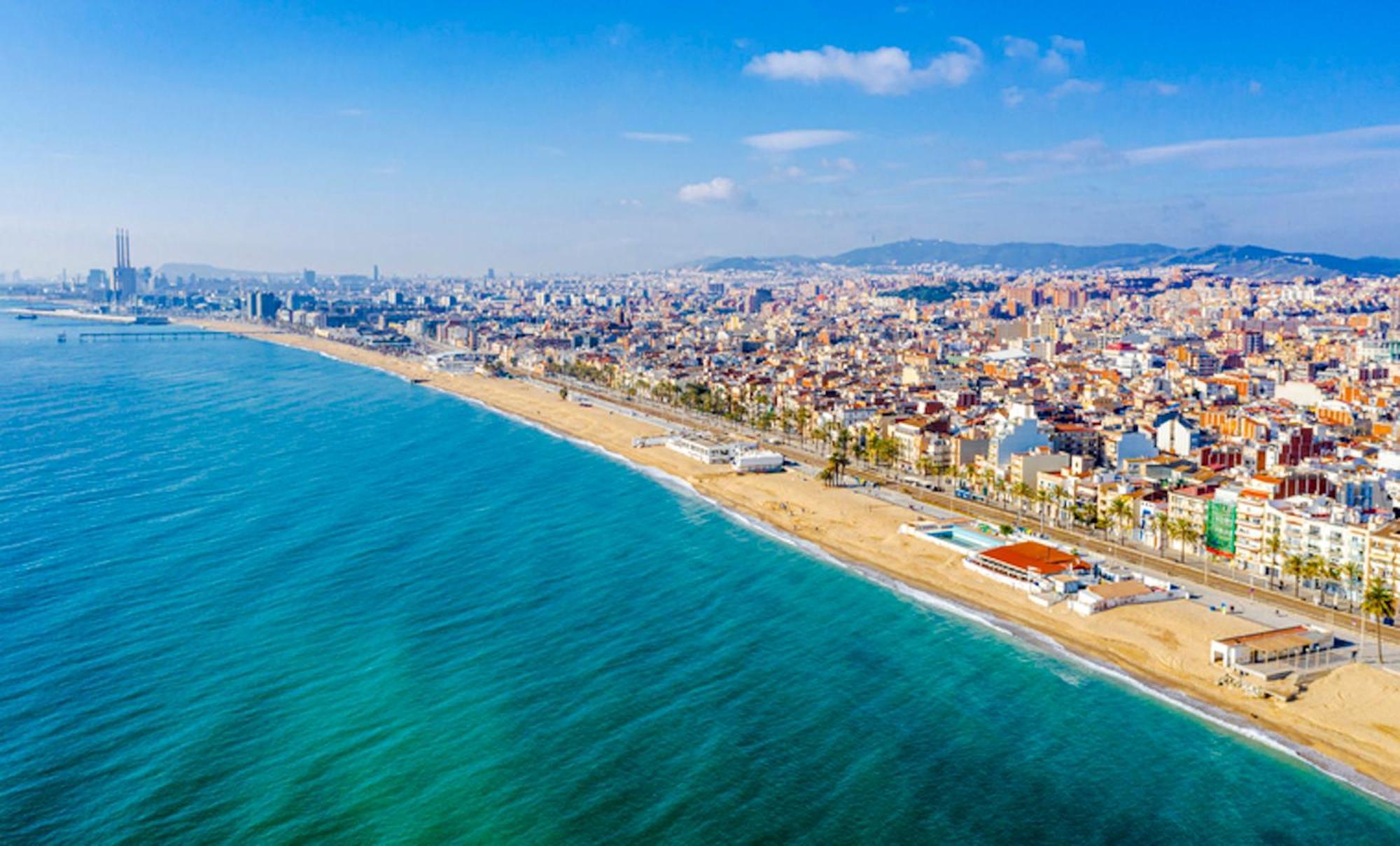 Casabala - Near The Beach And Barcelona Center Бадалона Екстериор снимка