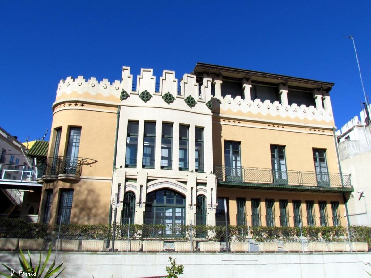 Casabala - Near The Beach And Barcelona Center Бадалона Екстериор снимка