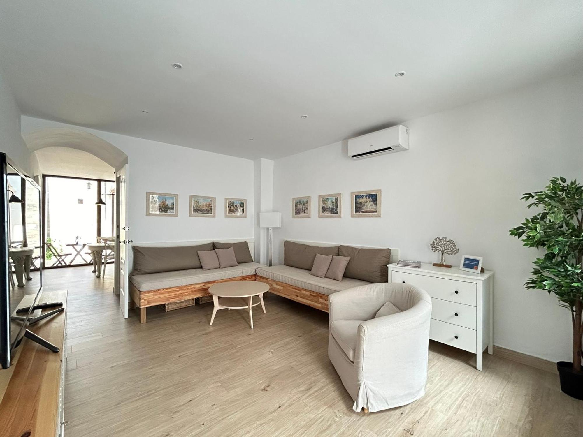 Casabala - Near The Beach And Barcelona Center Бадалона Екстериор снимка