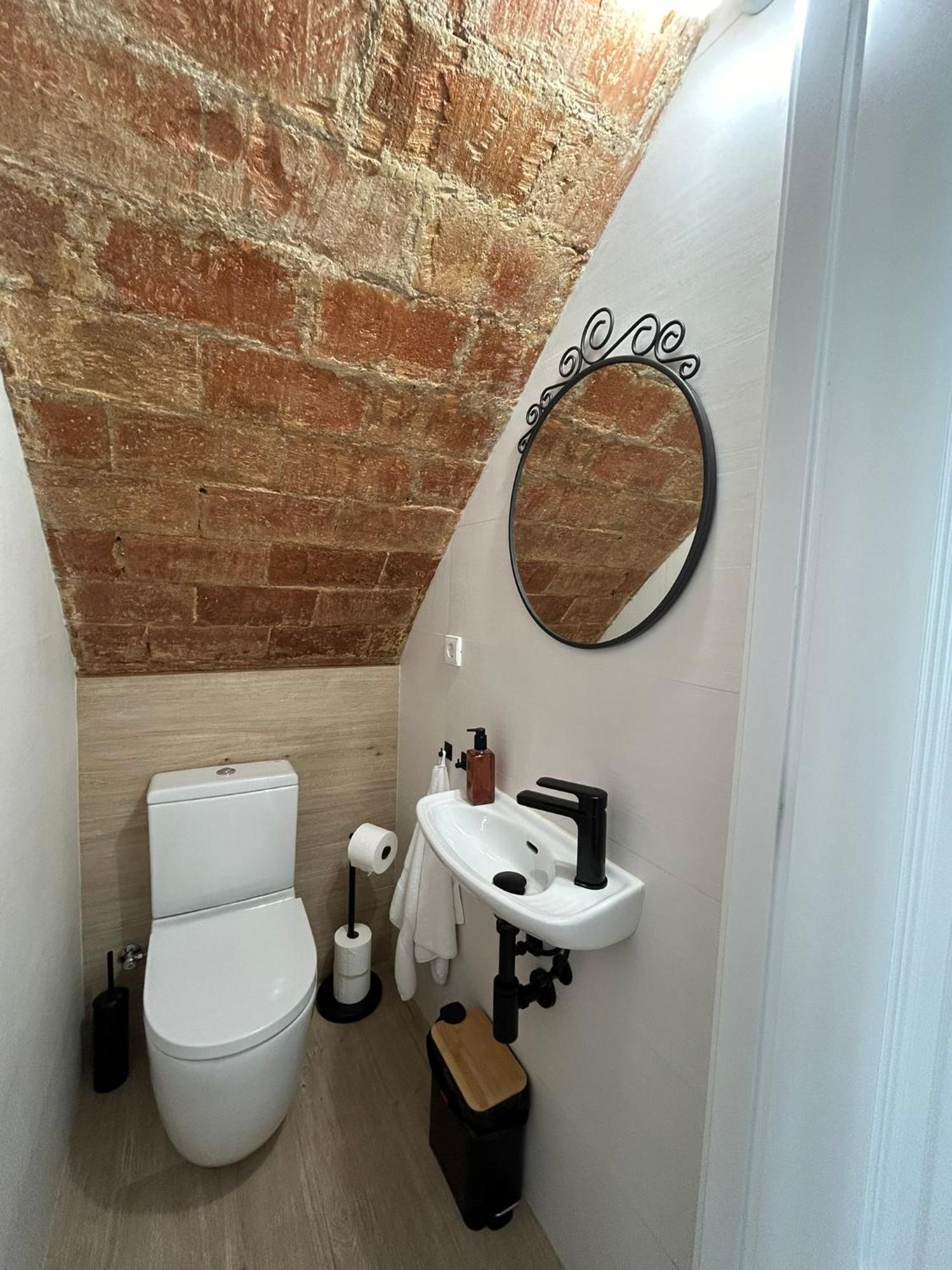 Casabala - Near The Beach And Barcelona Center Бадалона Екстериор снимка